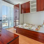 Apartment Mira 